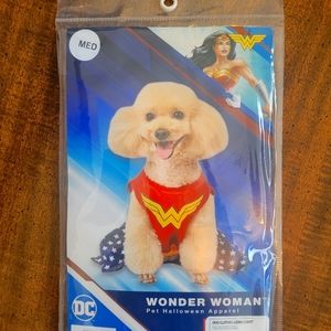 Med. Wonder Woman Dog Costume